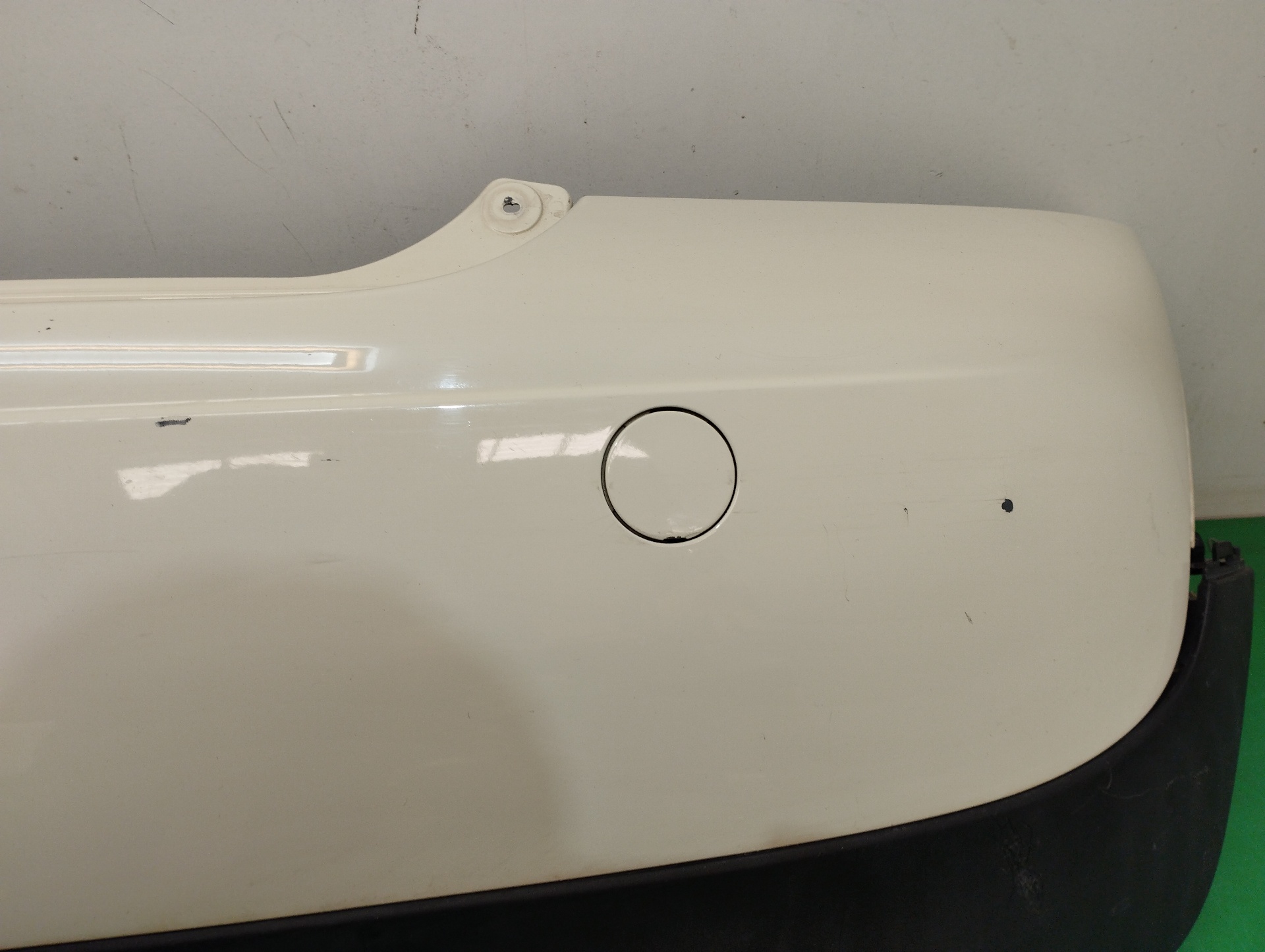 PARAGOLPES TRASERO