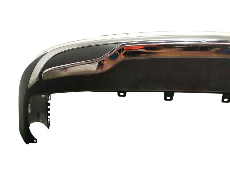 PARAGOLPES TRASERO