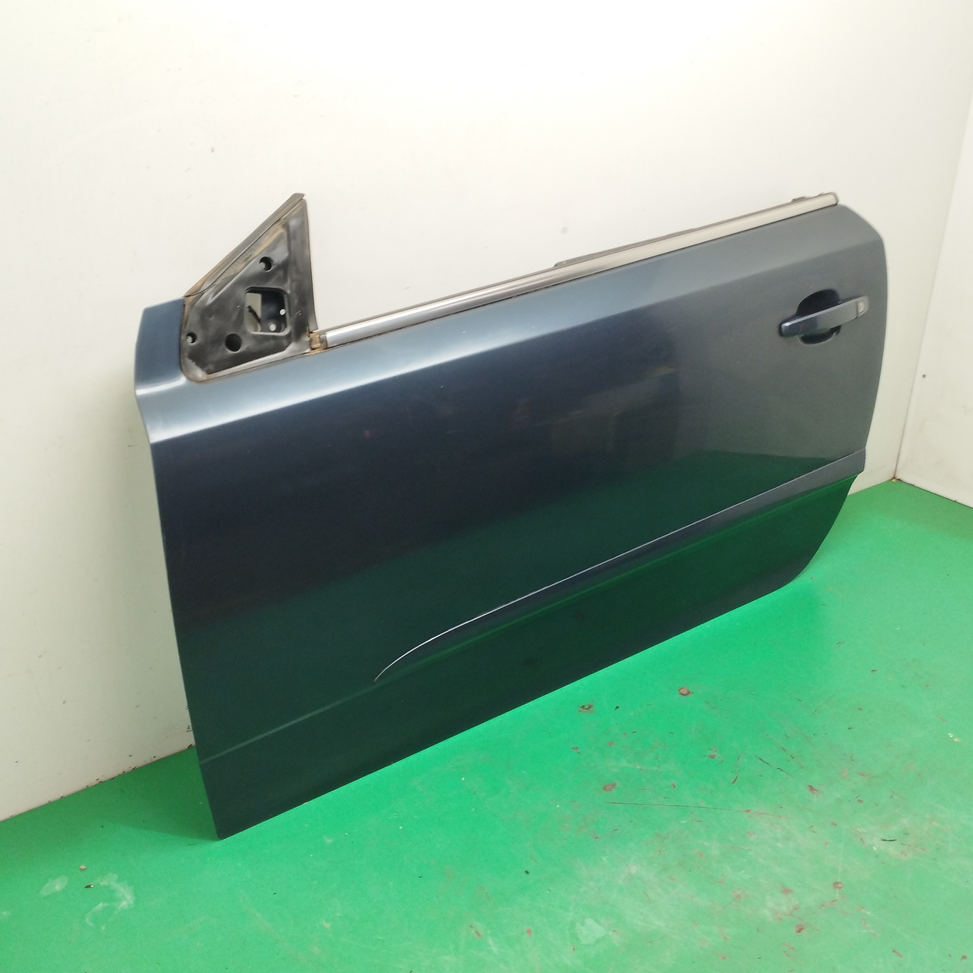 PUERTA DELANTERA IZQUIERDA