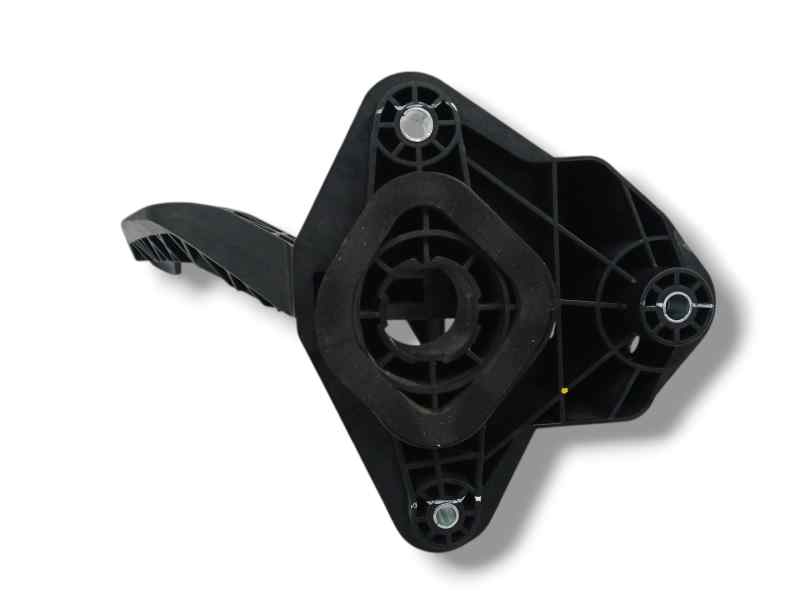 PEDAL EMBRAGUE