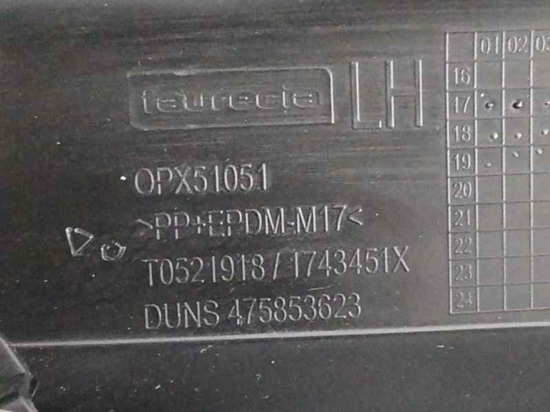 GUARNECIDO PUERTA DELANTERA IZQUIERDA