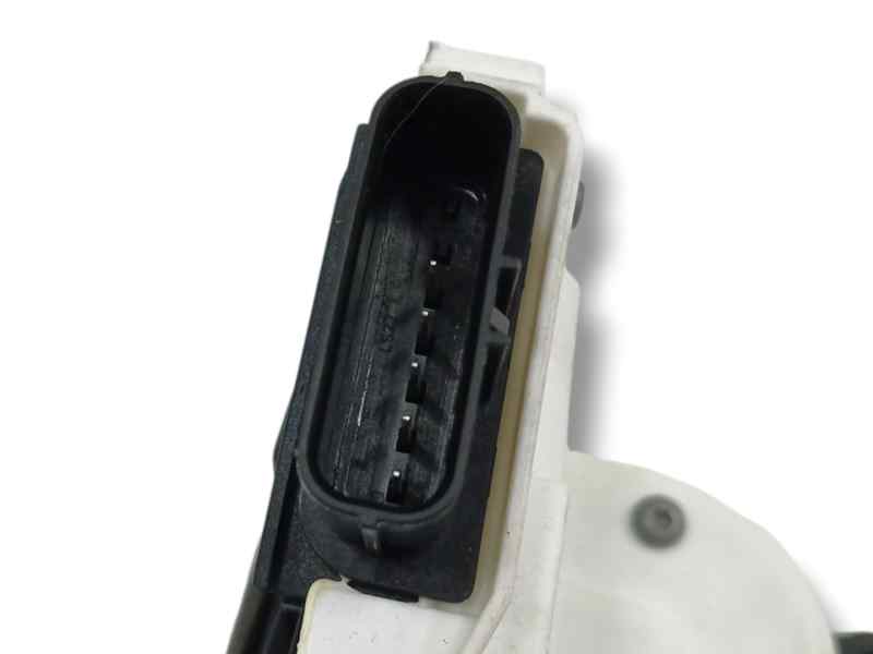 CERRADURA PUERTA DELANTERA DERECHA