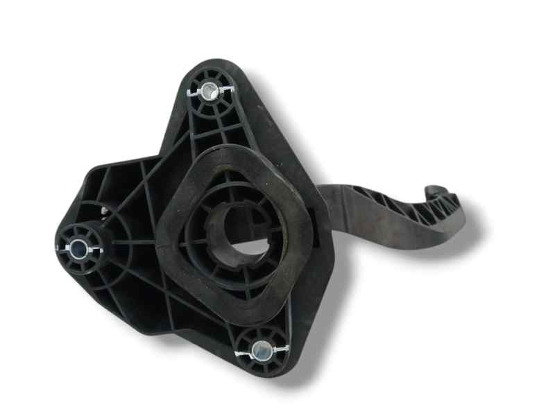 PEDAL EMBRAGUE