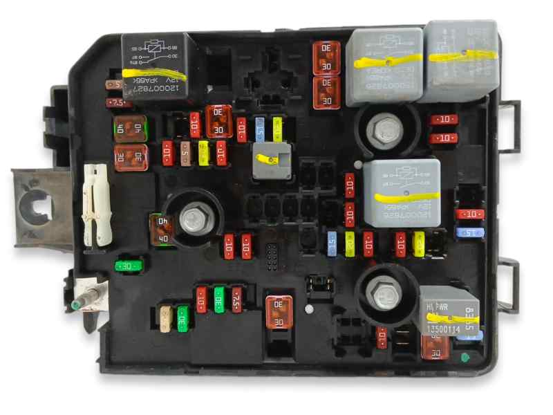 CAJA RELES / FUSIBLES