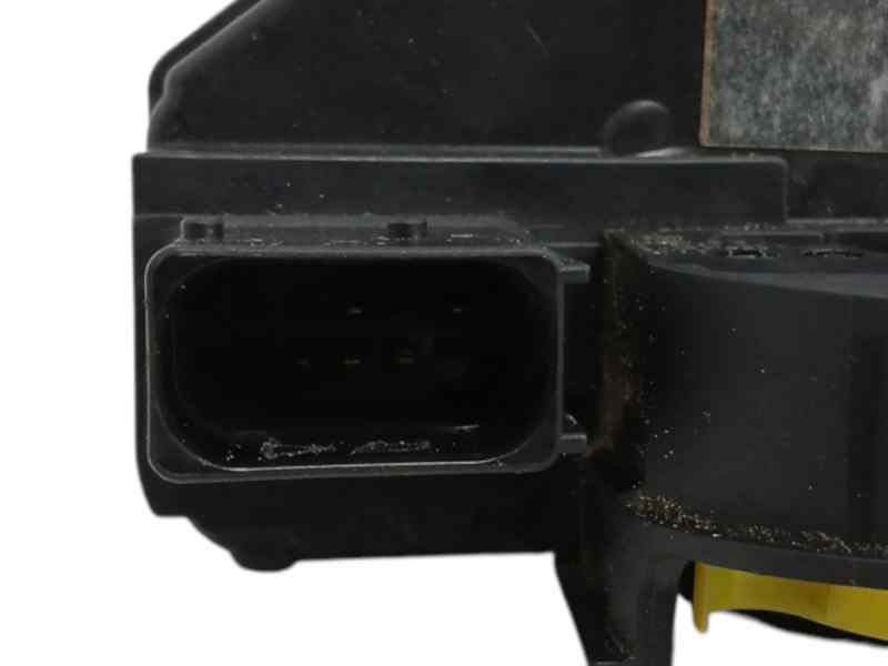 CERRADURA PUERTA DELANTERA IZQUIERDA 