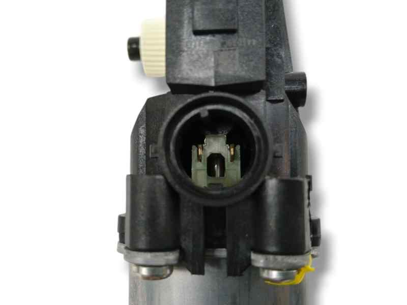 MOTOR ELEVALUNAS TRASERO DERECHO