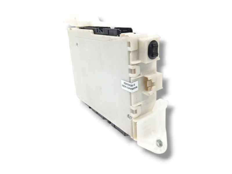 CAJA RELES / FUSIBLES