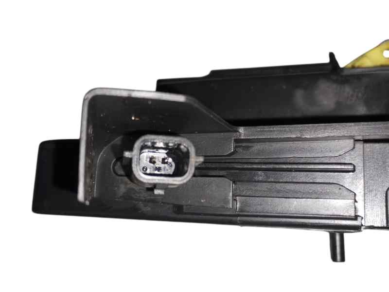 CERRADURA PUERTA TRASERA IZQUIERDA 