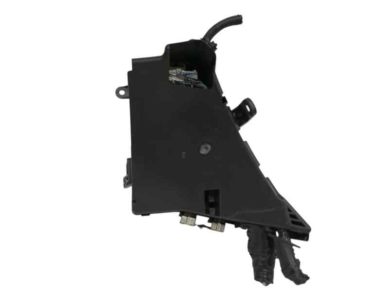 CAJA RELES / FUSIBLES