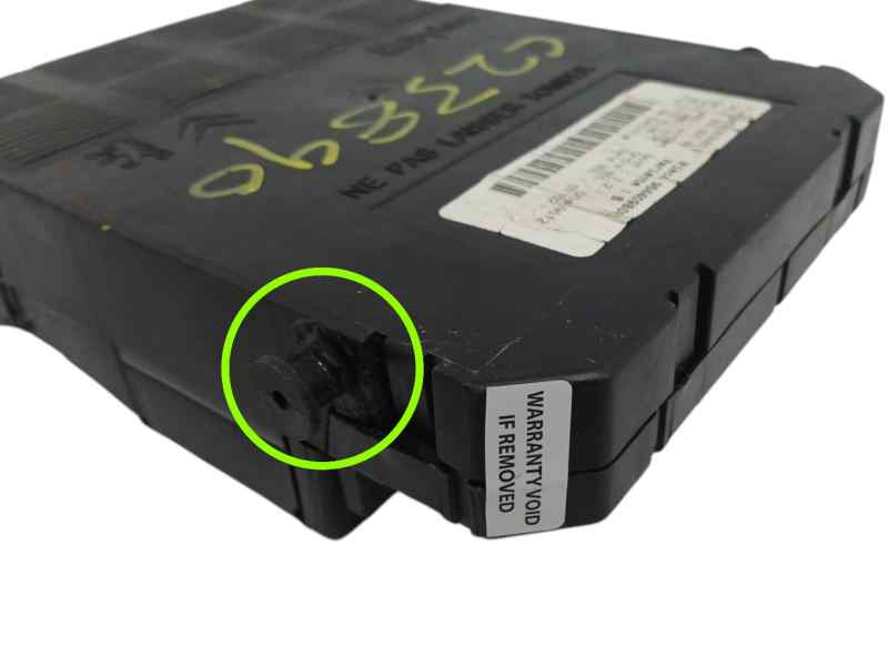 CAJA RELES / FUSIBLES