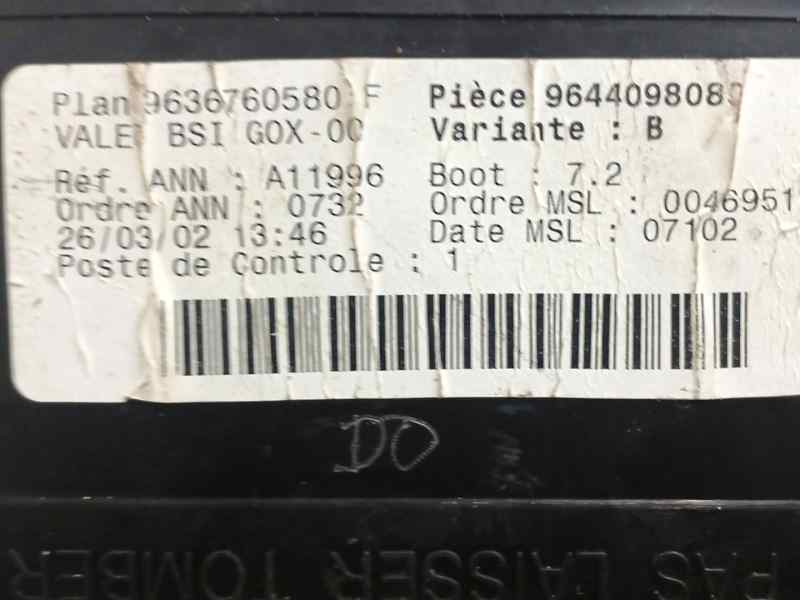 CAJA RELES / FUSIBLES