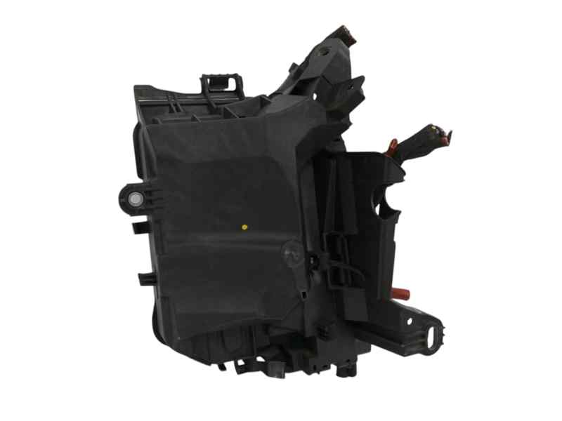CAJA RELES / FUSIBLES