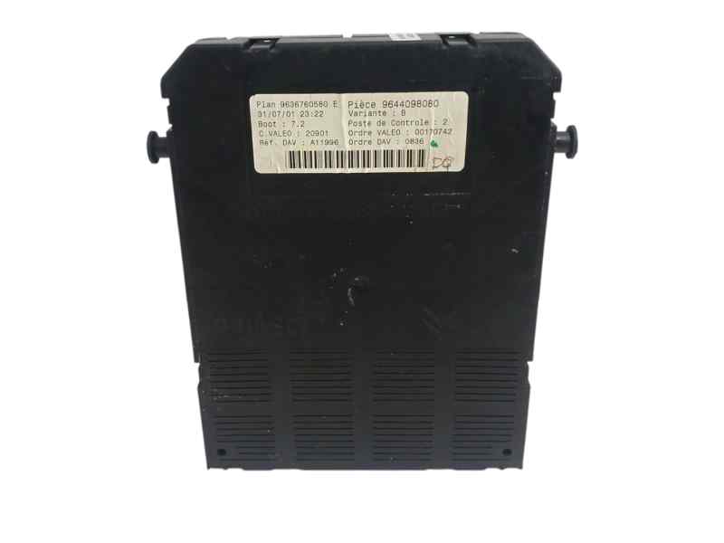 CAJA RELES / FUSIBLES