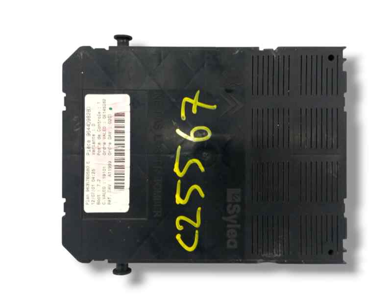 CAJA RELES / FUSIBLES
