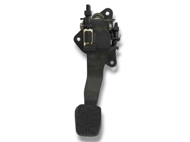 PEDAL EMBRAGUE