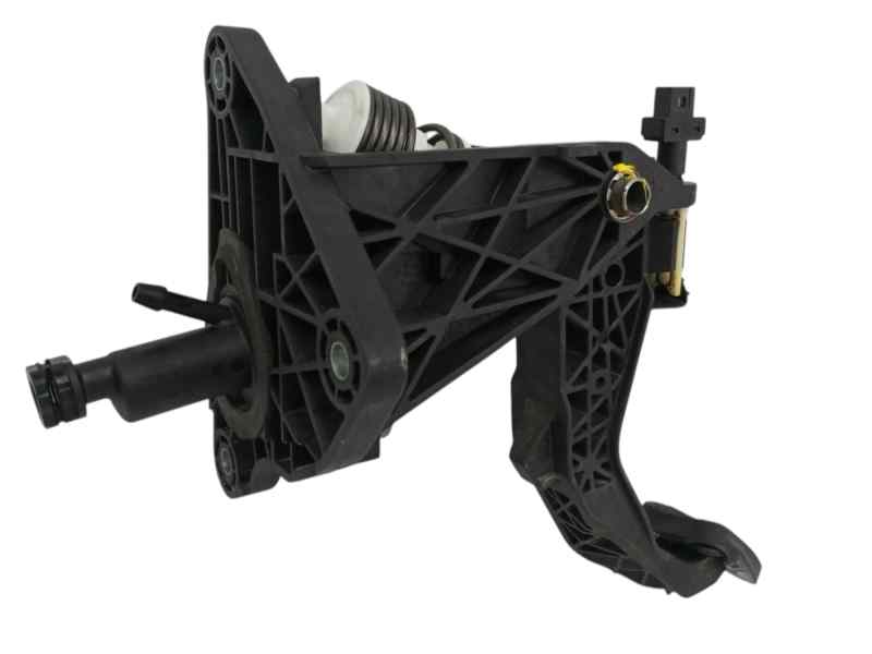 PEDAL EMBRAGUE