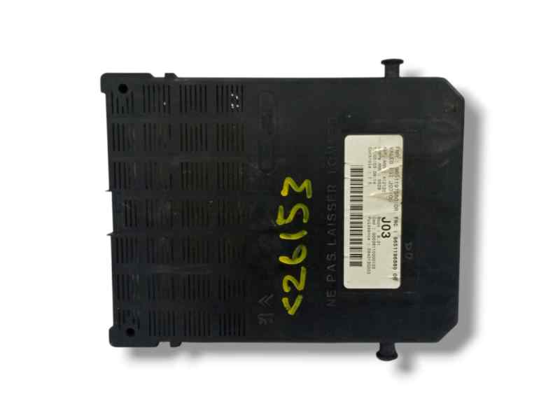 CAJA RELES / FUSIBLES