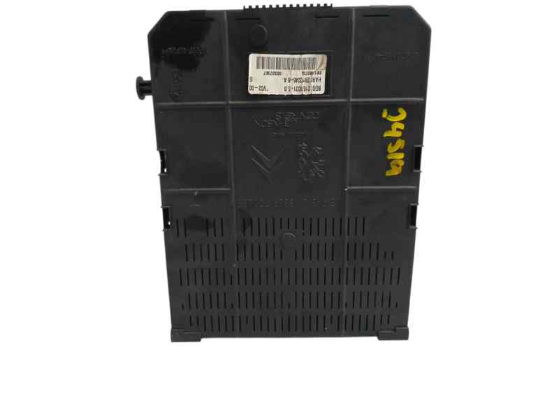 CAJA RELES / FUSIBLES