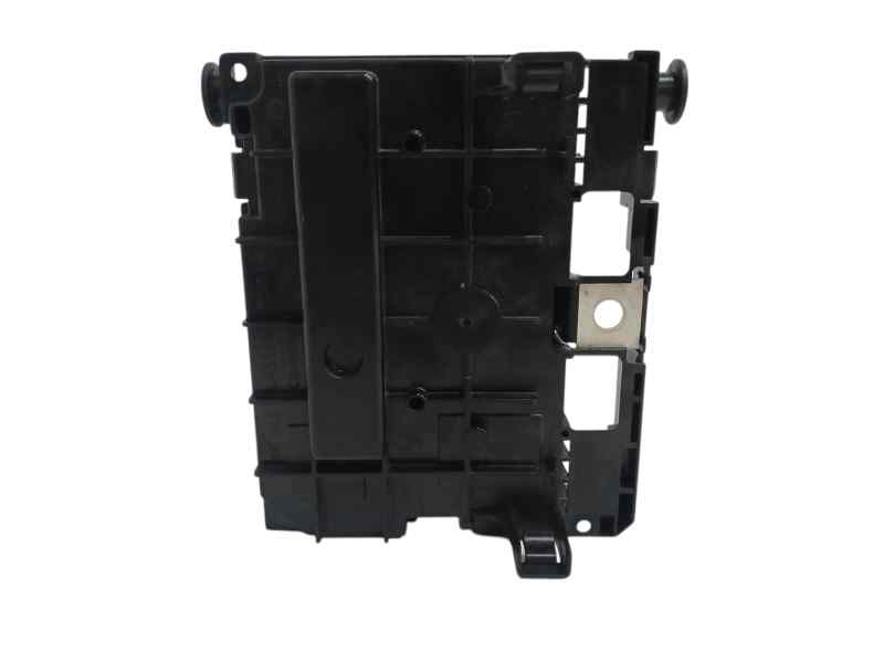 CAJA RELES / FUSIBLES