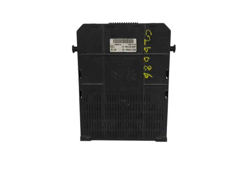 CAJA RELES / FUSIBLES
