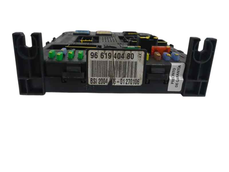 CAJA RELES / FUSIBLES