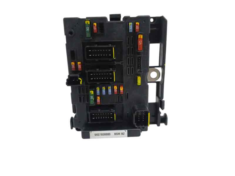 CAJA RELES / FUSIBLES