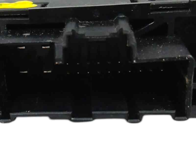 MOTOR ELEVALUNAS TRASERO DERECHO