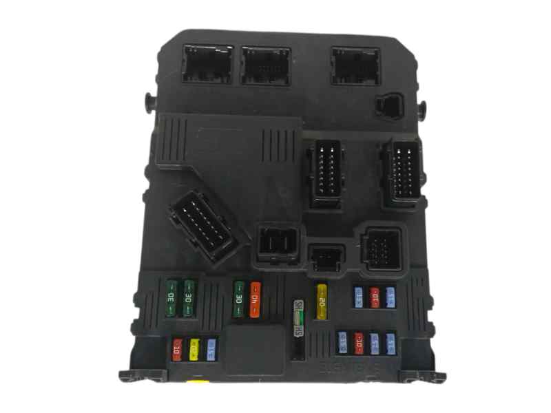 CAJA RELES / FUSIBLES