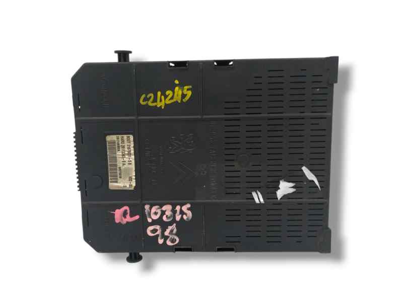 CAJA RELES / FUSIBLES