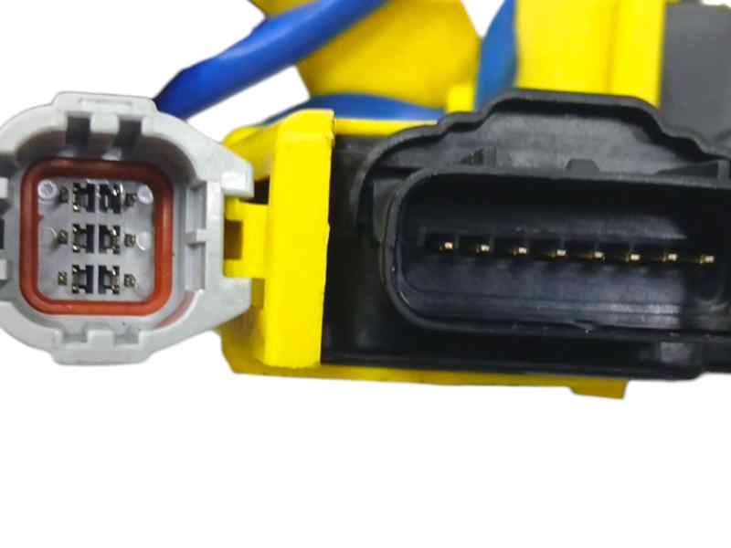CERRADURA PUERTA DELANTERA IZQUIERDA 