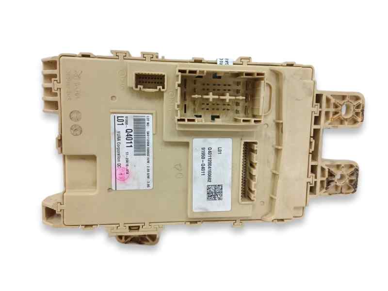 CAJA RELES / FUSIBLES