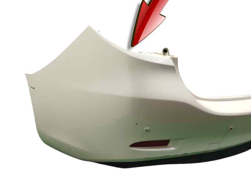 PARAGOLPES TRASERO
