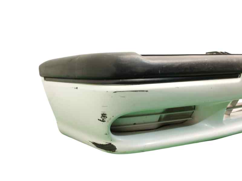 PARAGOLPES DELANTERO