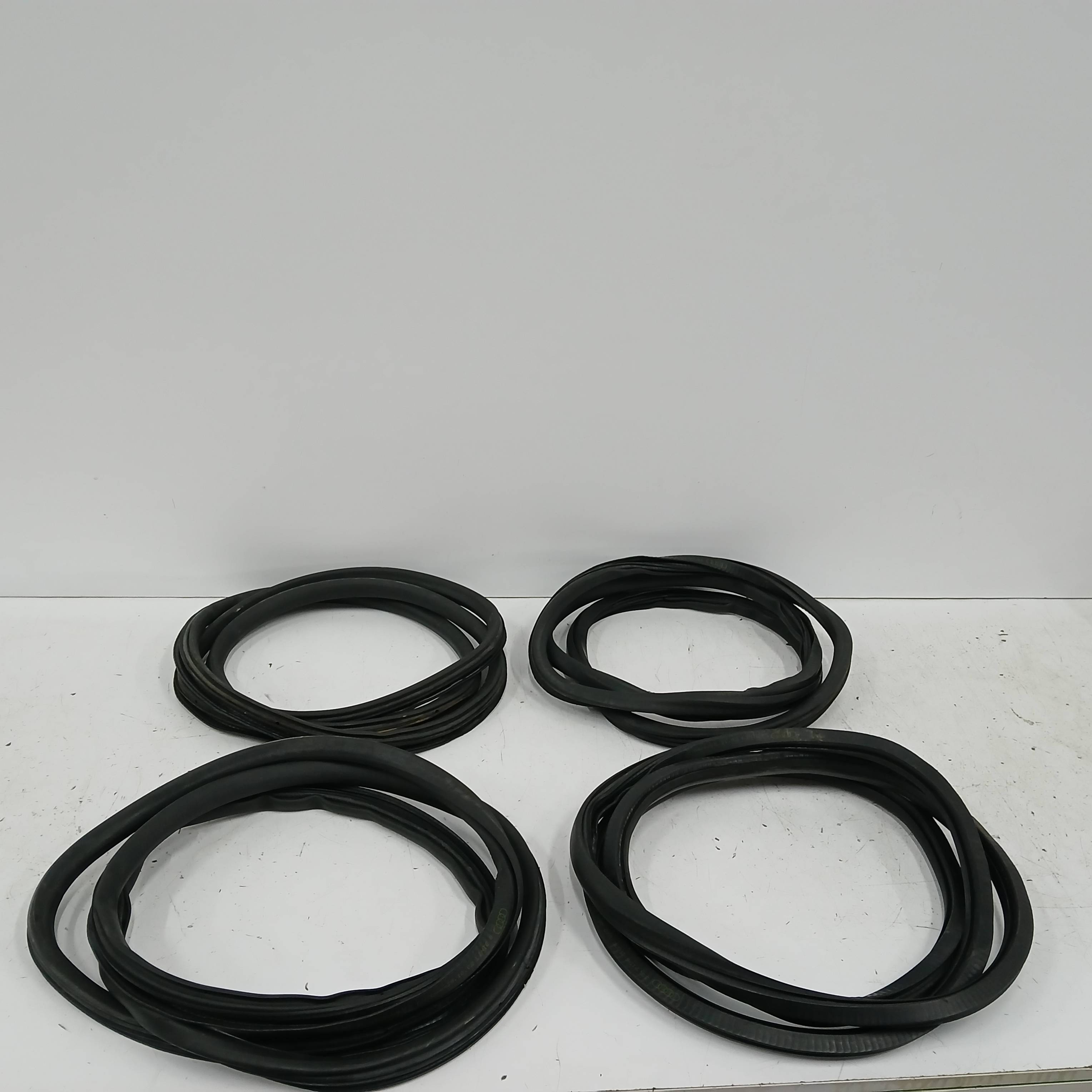 GOMAS CONTORNO PUERTA