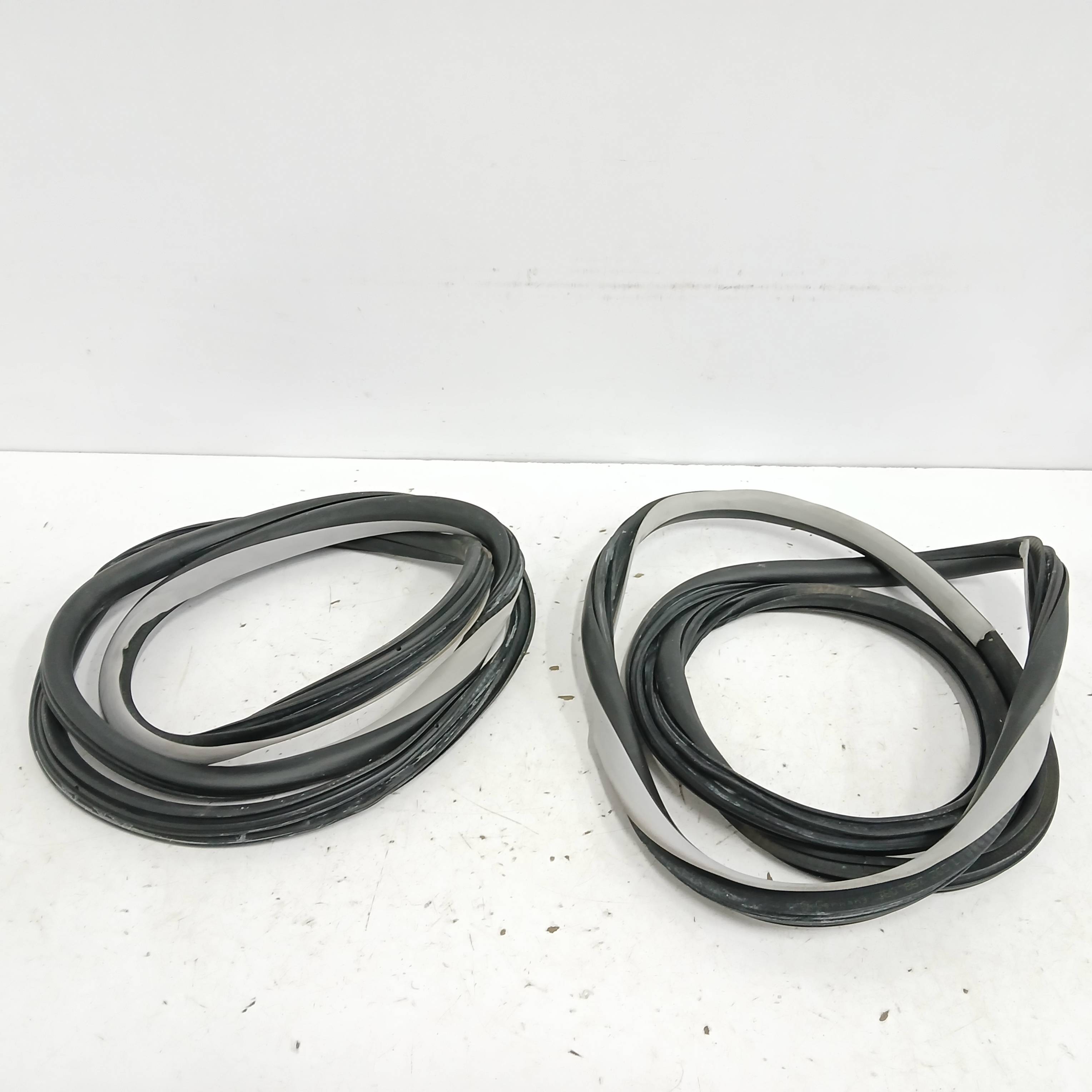 GOMAS CONTORNO PUERTA