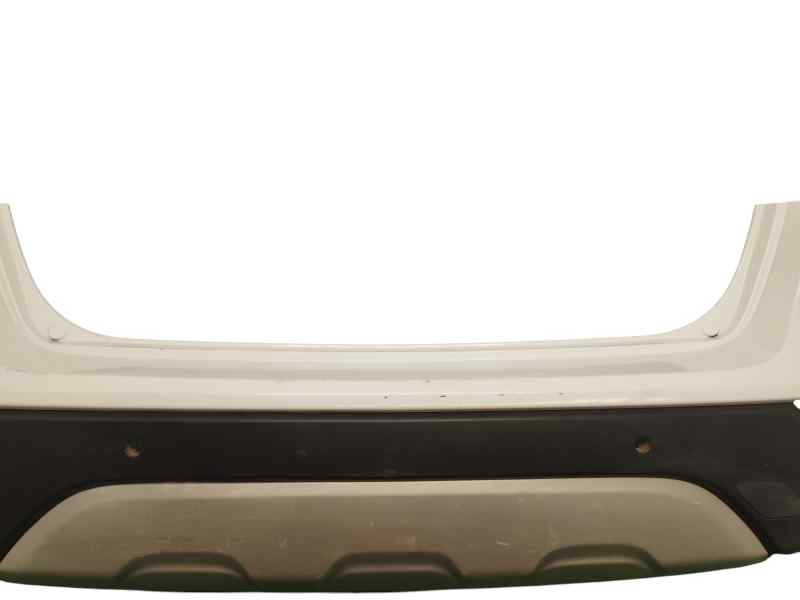 PARAGOLPES TRASERO