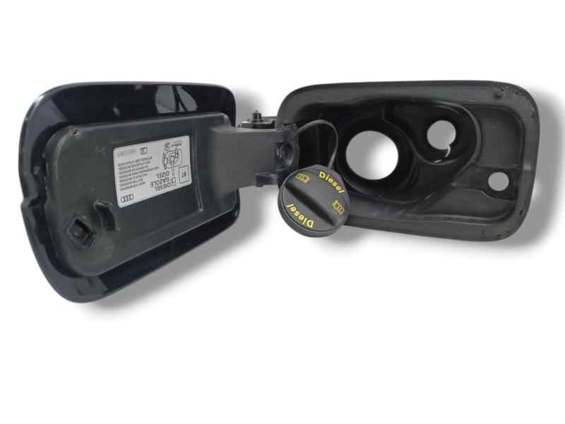 TAPA EXTERIOR COMBUSTIBLE