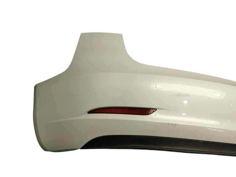 PARAGOLPES TRASERO