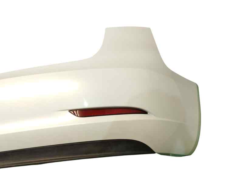 PARAGOLPES TRASERO