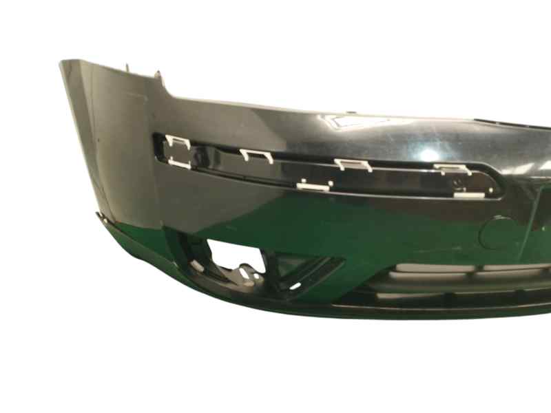 PARAGOLPES DELANTERO