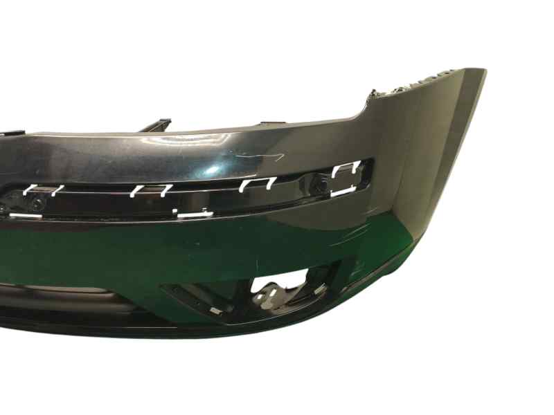 PARAGOLPES DELANTERO