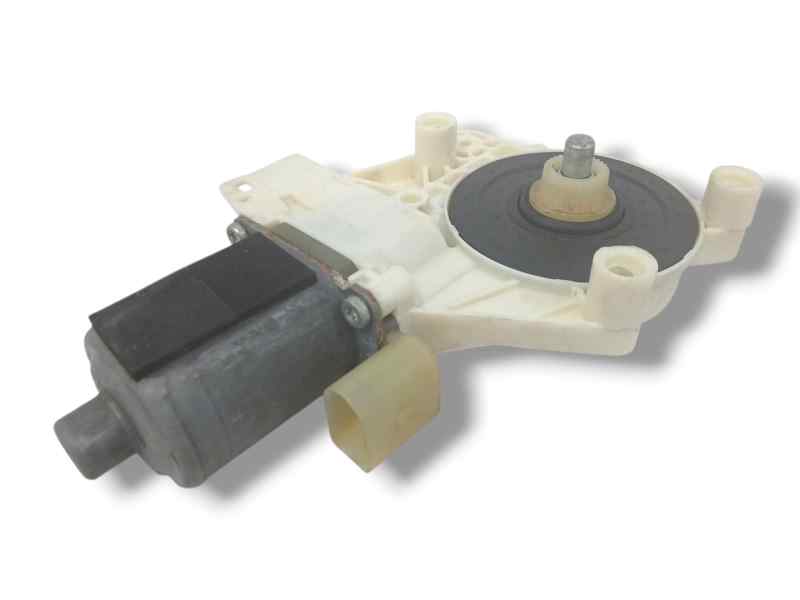 MOTOR ELEVALUNAS DELANTERO DERECHO