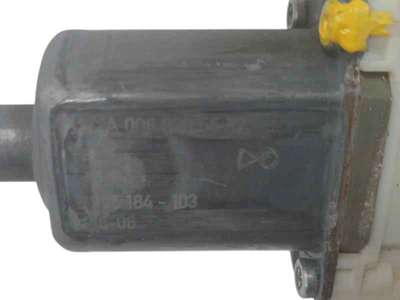 MOTOR ELEVALUNAS DELANTERO DERECHO