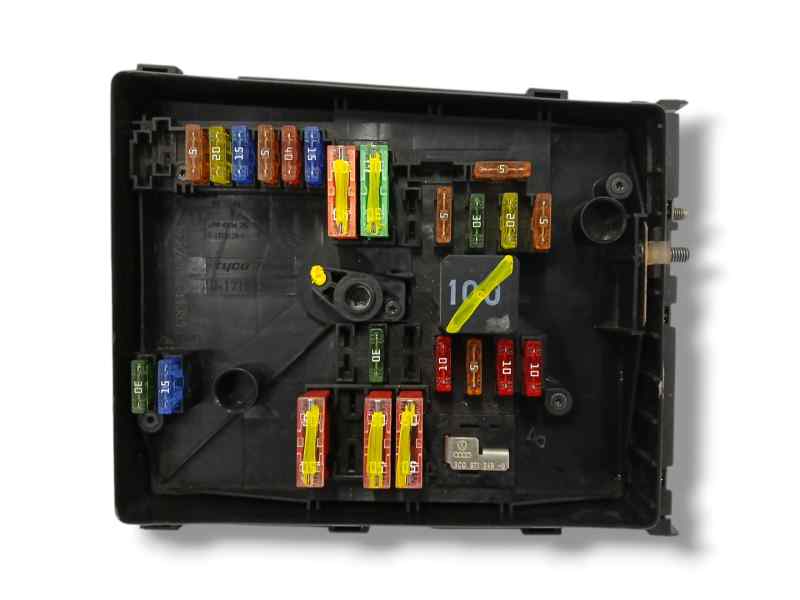 CAJA RELES / FUSIBLES