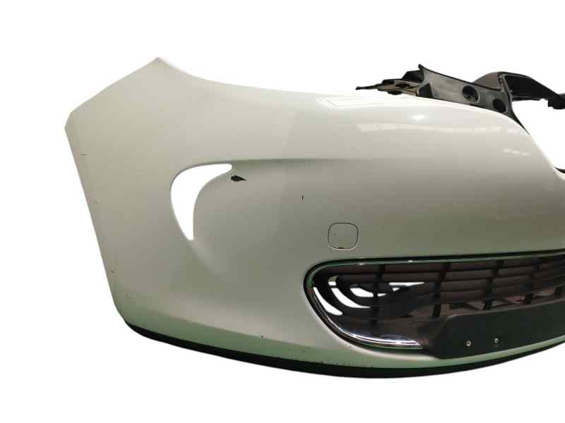 PARAGOLPES DELANTERO