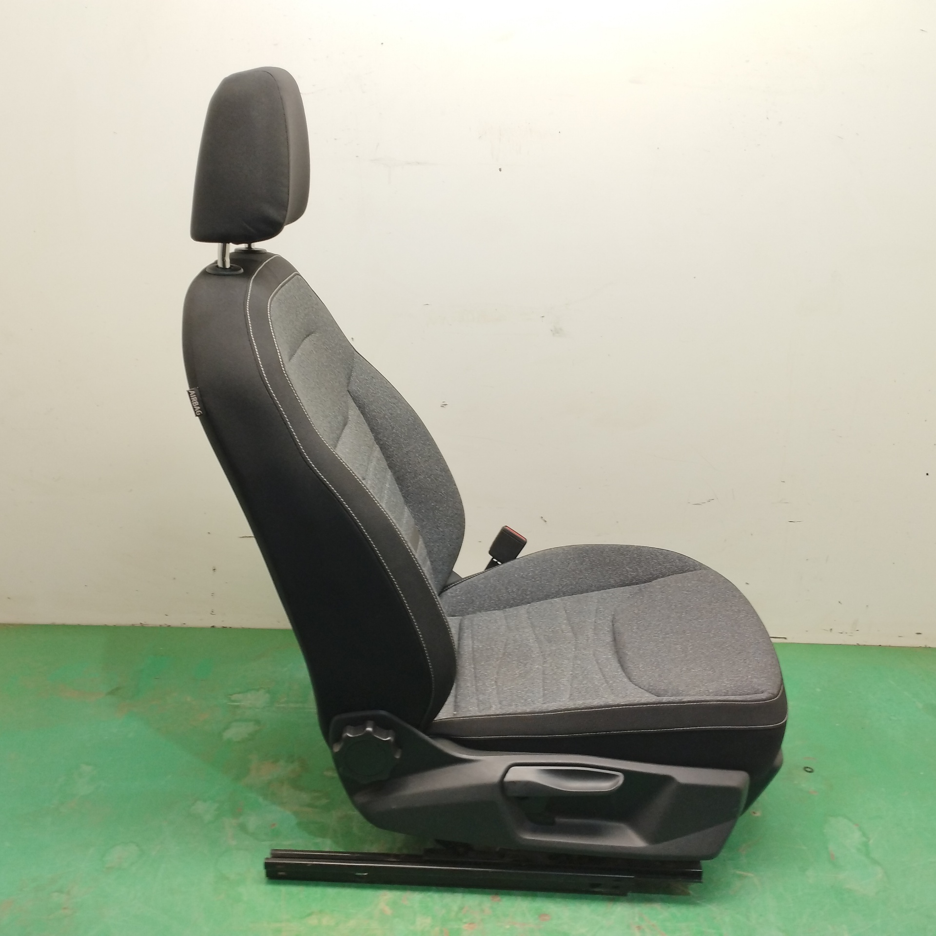 ASIENTO DELANTERO DERECHO