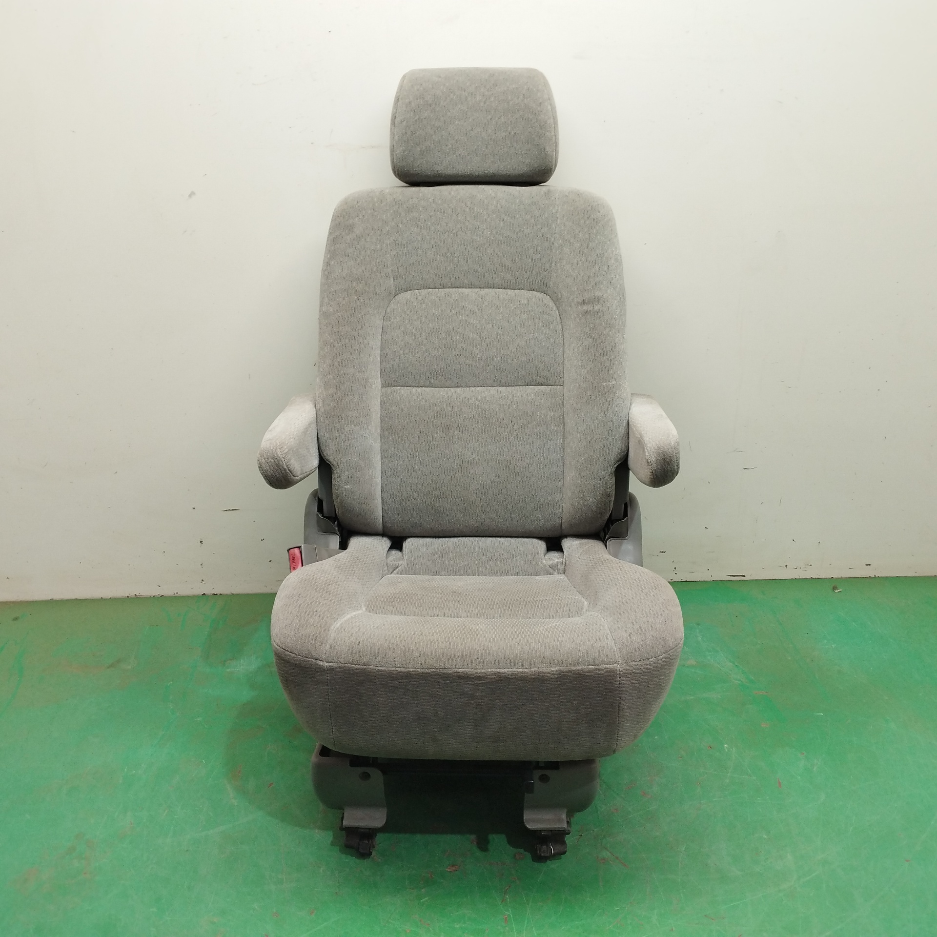 # ASIENTO AUTO SIMPLE