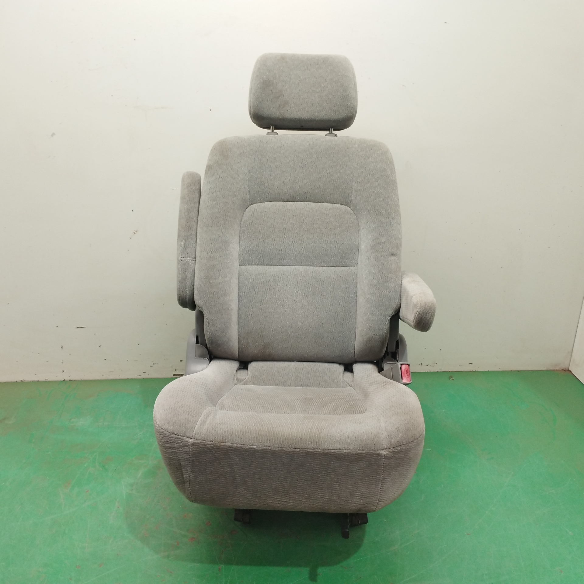 # ASIENTO AUTO SIMPLE