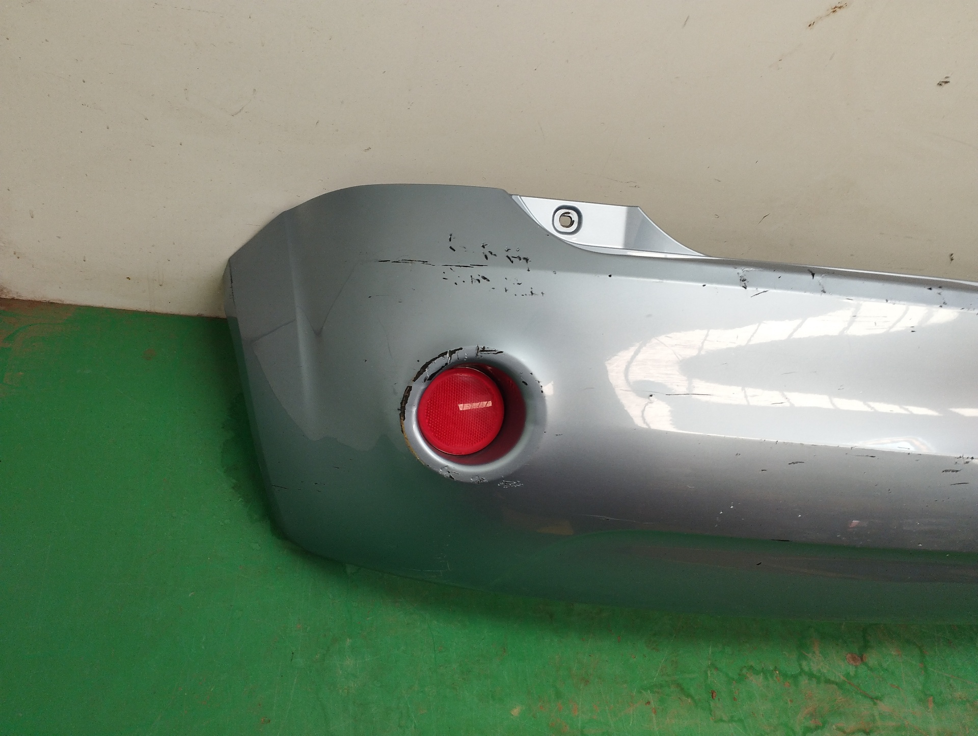 PARAGOLPES TRASERO