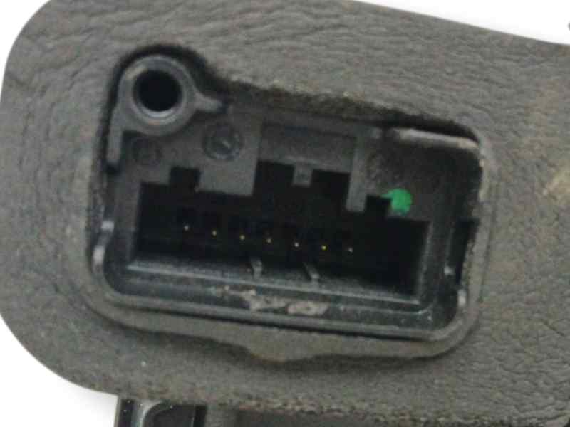 CERRADURA PUERTA DELANTERA IZQUIERDA 